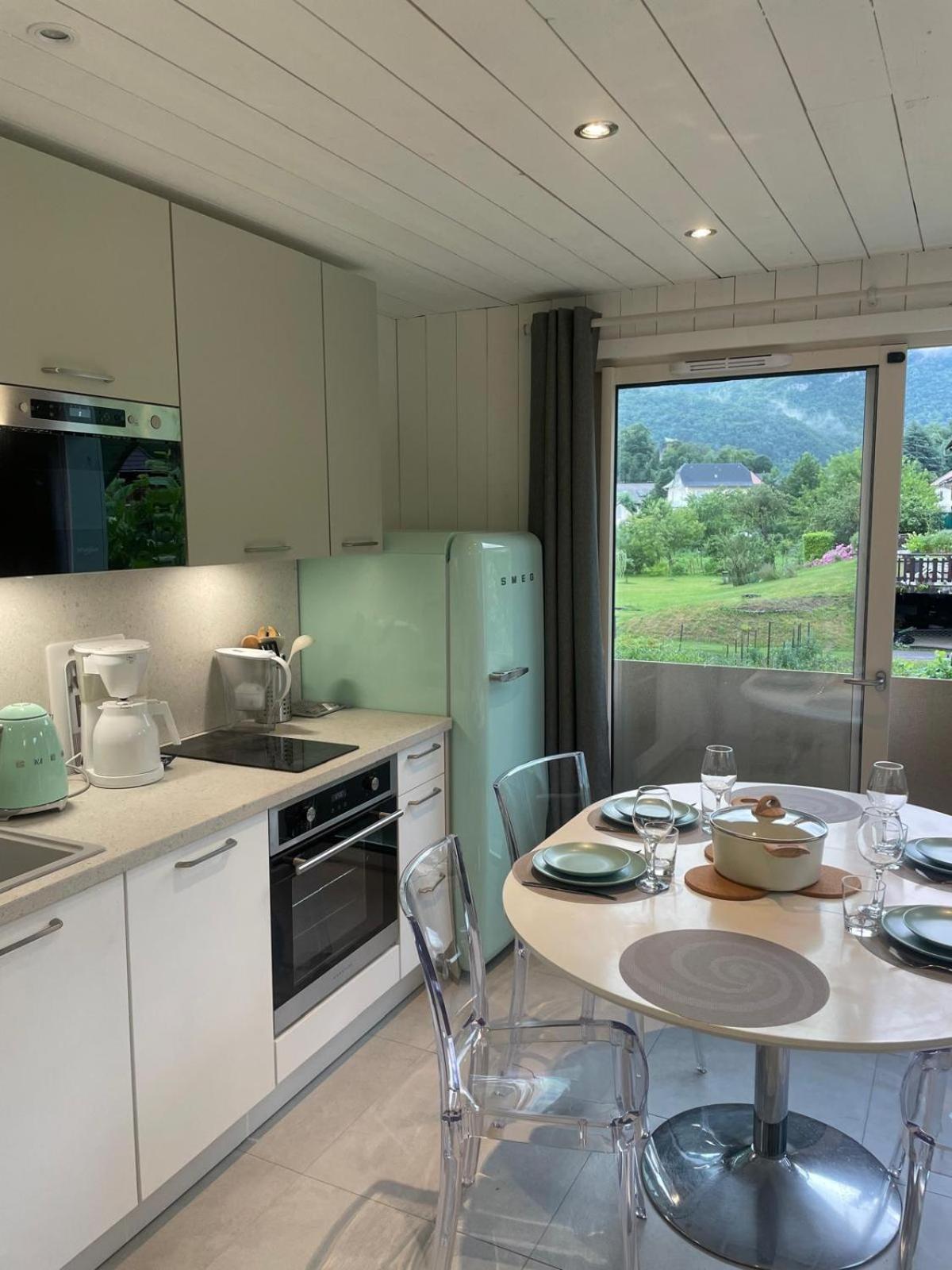 La Baie des Voiles 3 chambres 4 à 6 personnes au bord du lac plage privée Duingt Esterno foto