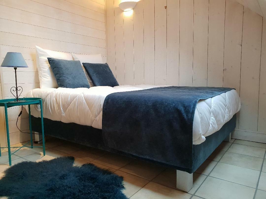 La Baie des Voiles 3 chambres 4 à 6 personnes au bord du lac plage privée Duingt Esterno foto