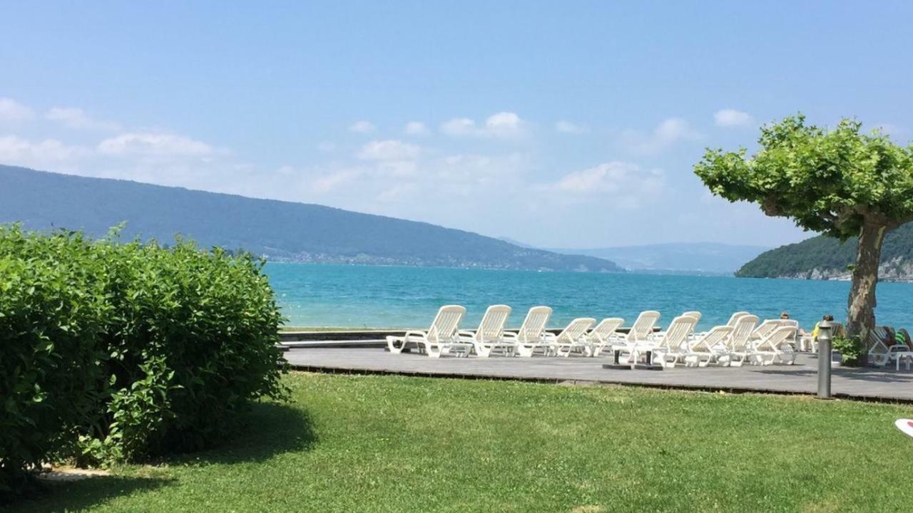 La Baie des Voiles 3 chambres 4 à 6 personnes au bord du lac plage privée Duingt Esterno foto