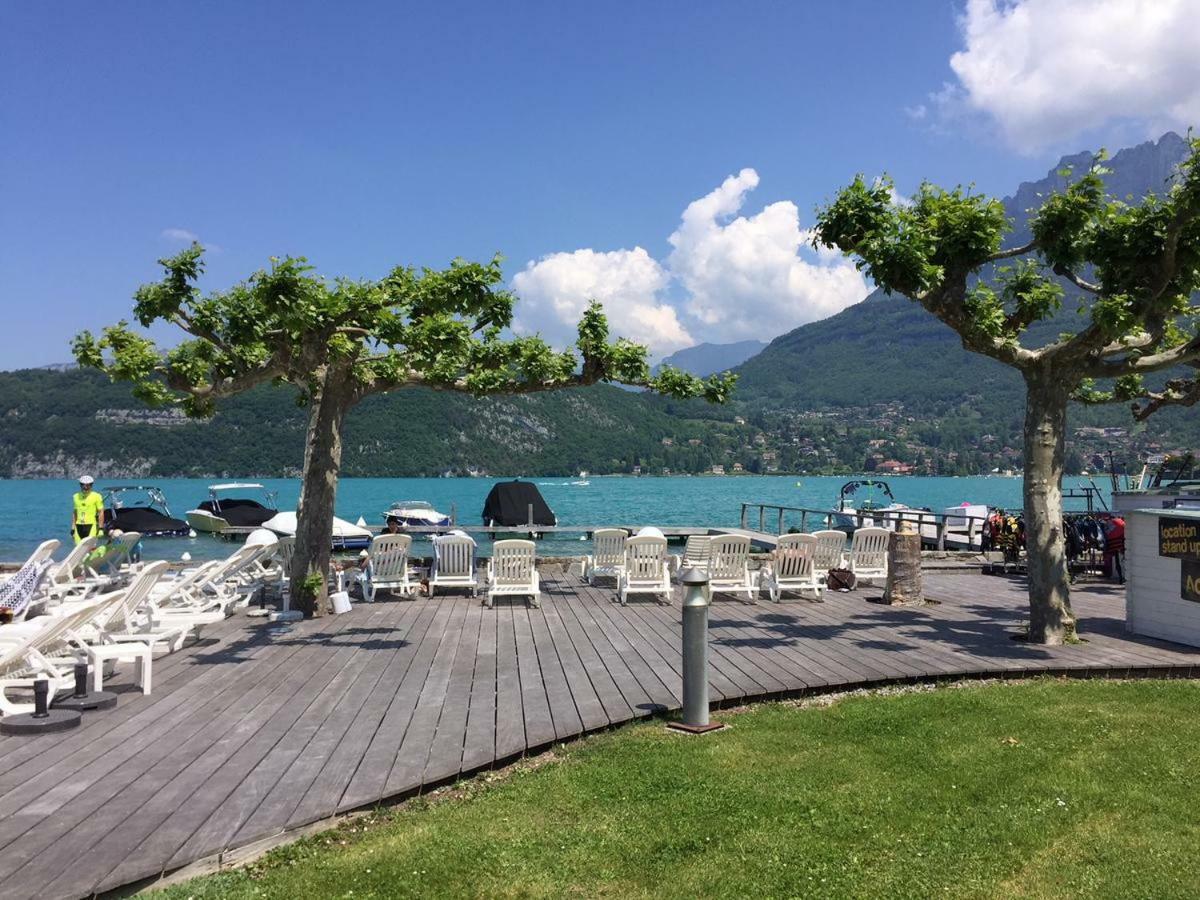 La Baie des Voiles 3 chambres 4 à 6 personnes au bord du lac plage privée Duingt Esterno foto
