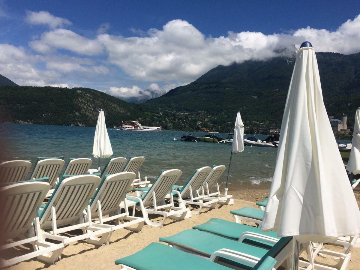 La Baie des Voiles 3 chambres 4 à 6 personnes au bord du lac plage privée Duingt Esterno foto